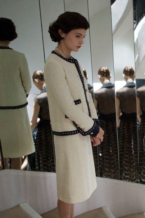 traje chanel clasico|chanel dresses.